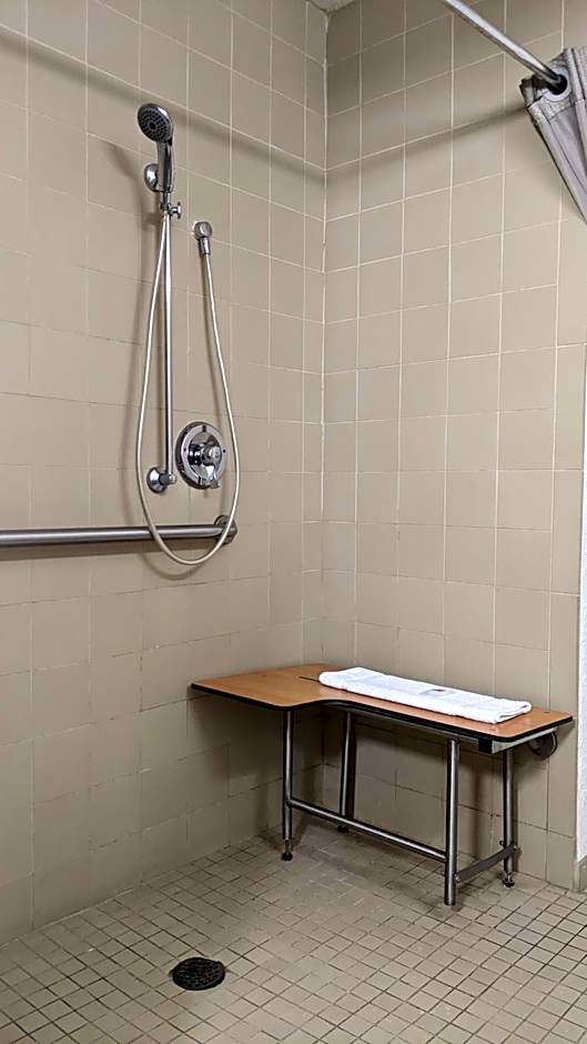 Motel 6 Ogden, UT- Downtown