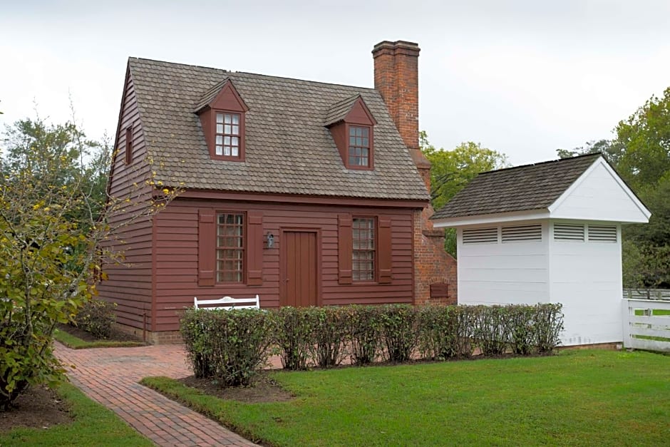 Colonial Houses, an official Colonial Williamsburg Hotel