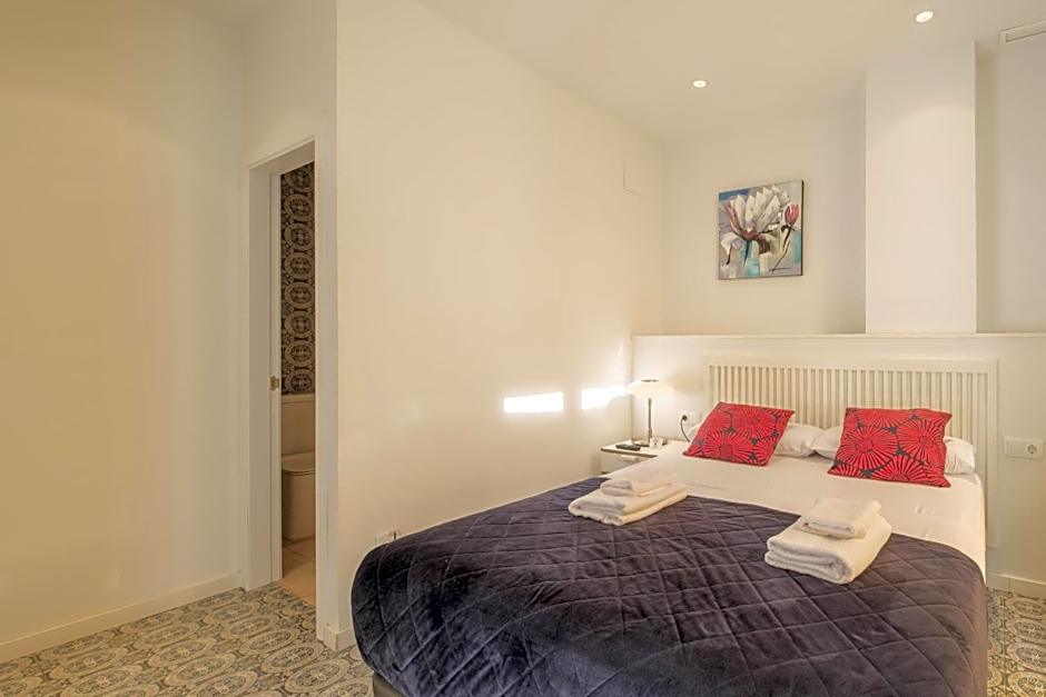 Gorgeous Apt with a Large Private Terrace