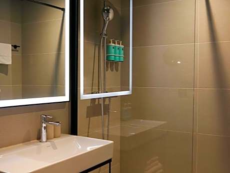 Classic room, courtyard view - 1 double bed