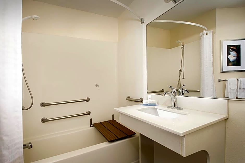 Candlewood Suites Richmond - South By IHG