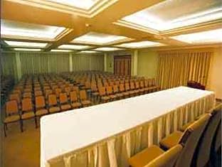 Astron Suites Sao Jose dos Pinhais