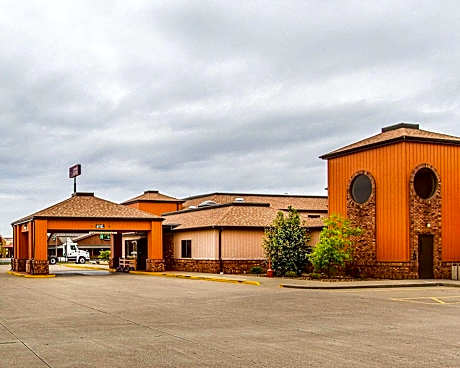 Quality Inn & Suites Marion