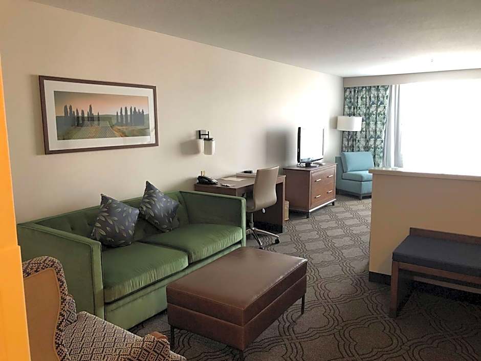 Best Western Premier Pasco Inn & Suites