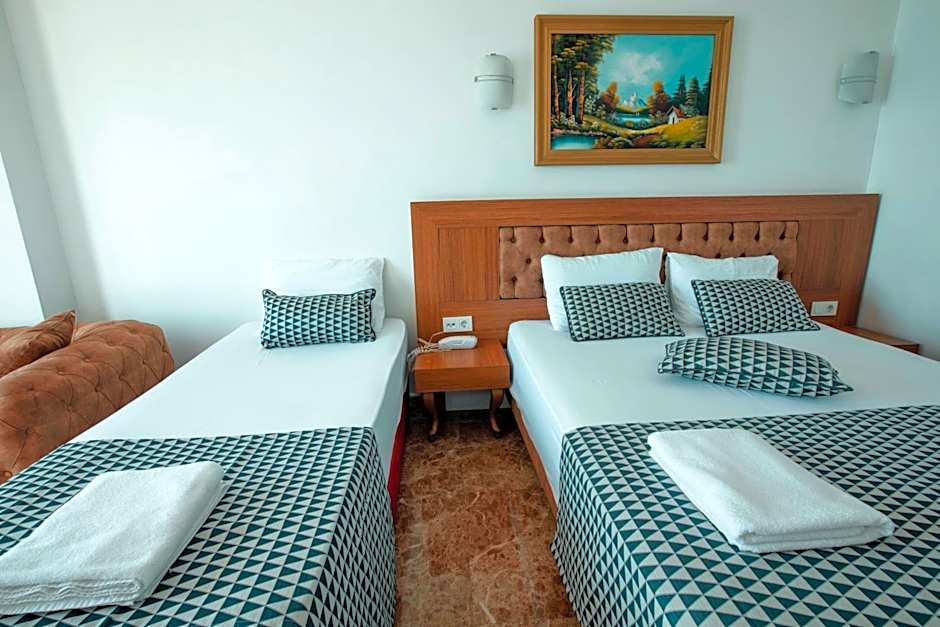Kristal Beach Hotel