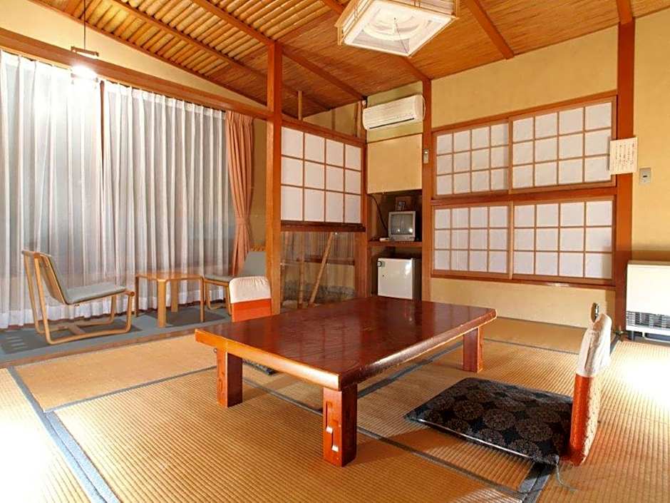 Hatsunoyu                                                                                 