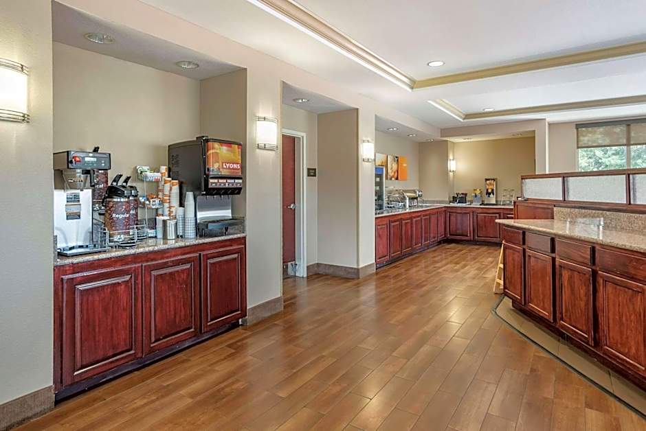 Comfort Suites Biloxi/Ocean Springs