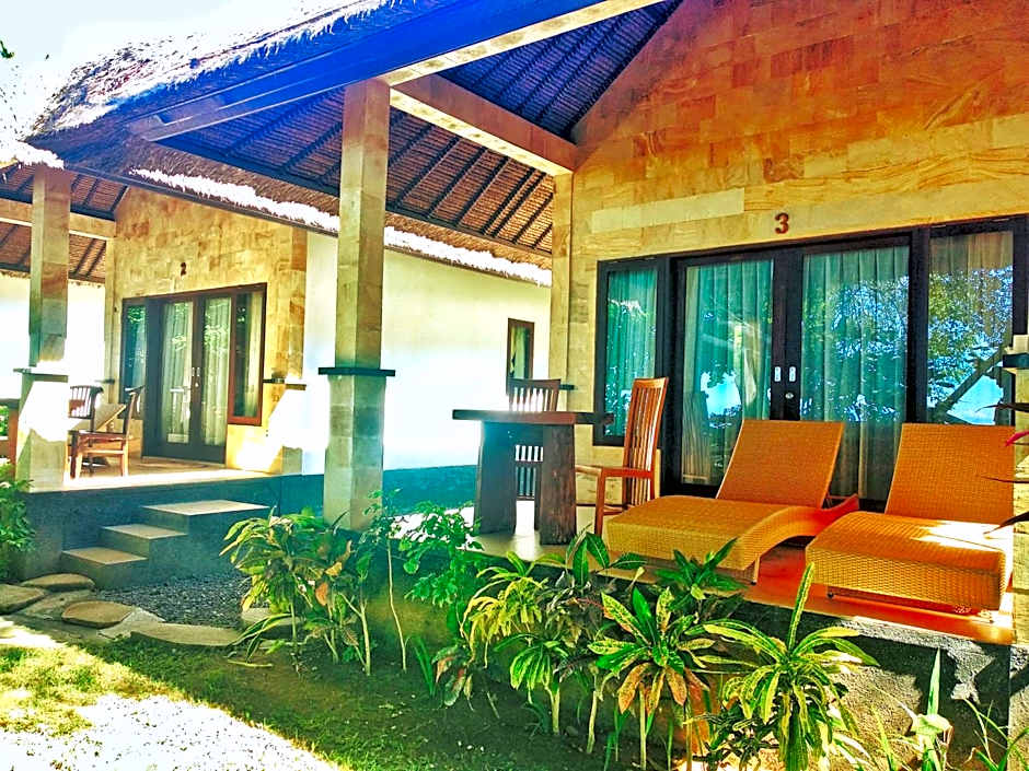 Jemeluk Beach Bungalows