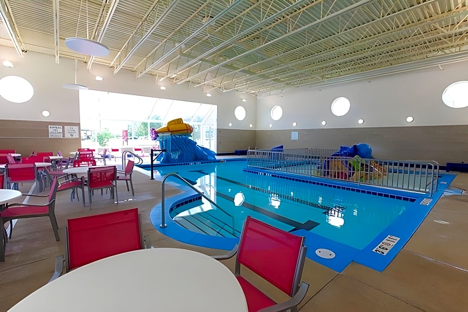Holiday Inn Express Fargo SW - I-94 Medical Center By IHG