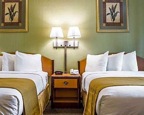 Double Room with Two Double Beds - Non-Smoking