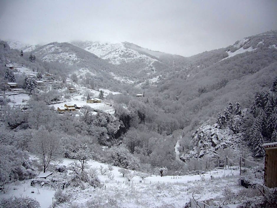 Gîte "Lo Fédou d'Antraigues sur Volane"