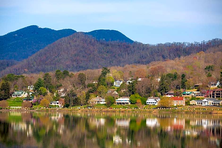 The Terrace Hotel at Lake Junaluska