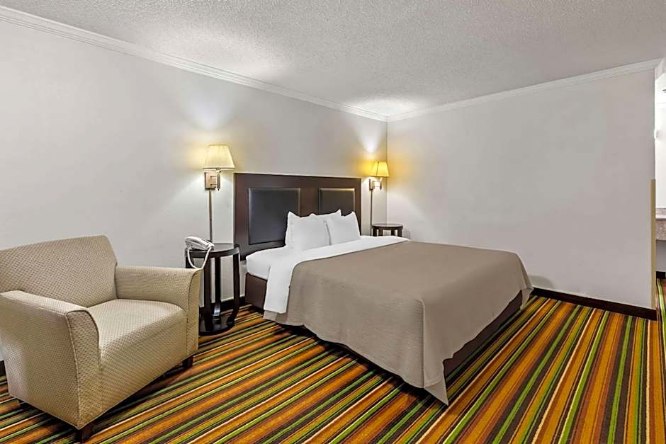 Quality Inn Marietta near Dobbins ARB