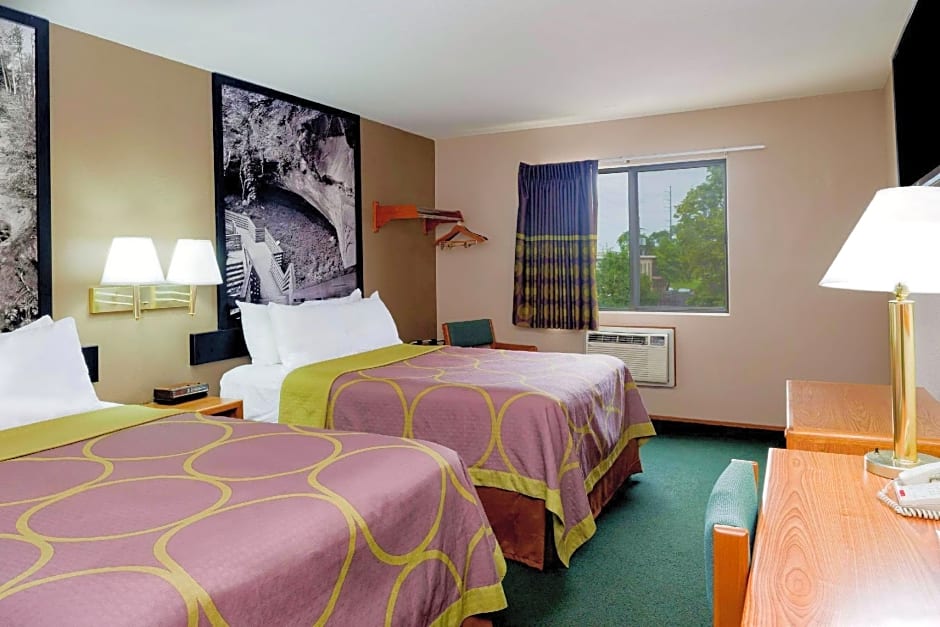 Super 8 by Wyndham Omaha NE