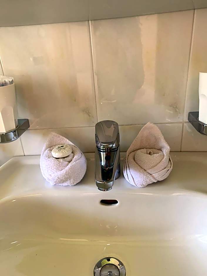 B&B MARINA contacless check in