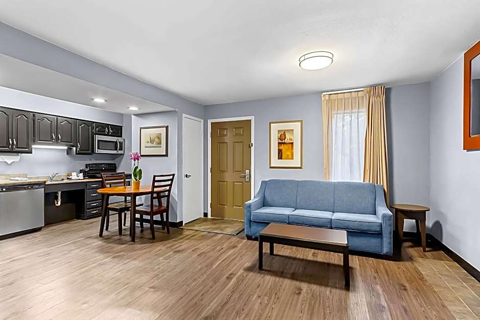 SureStay Studio by Best Western Pensacola