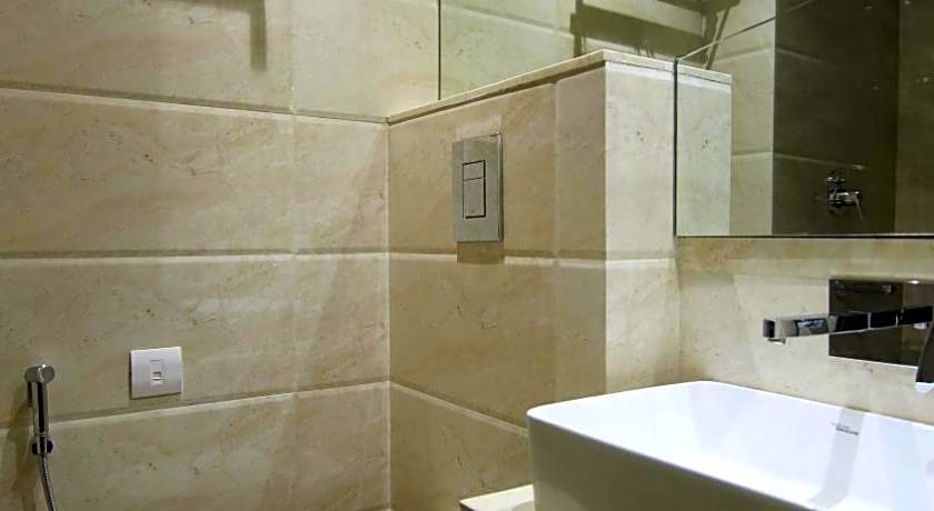 The Prime Balaji Deluxe @ New Delhi Railway Station Hotel