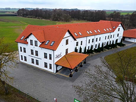 Zajazd w Biskupinie