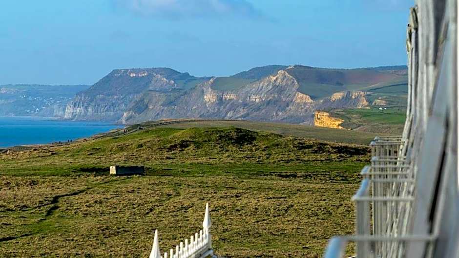 Chesil Beach Lodge Burton Bradstock Dorset DT64RJ