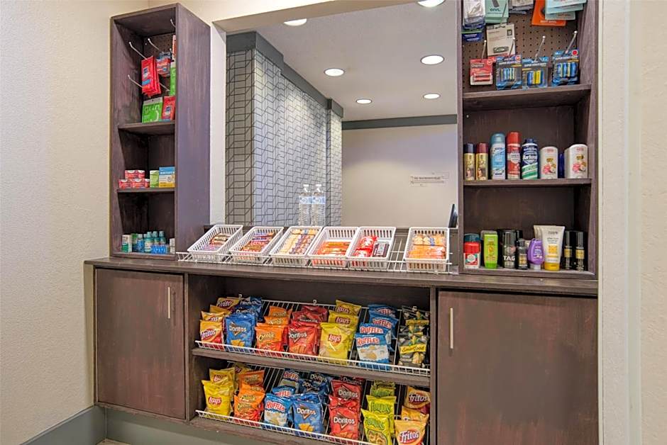 Best Western Plus Philadelphia-Choctaw Hotel and Suites