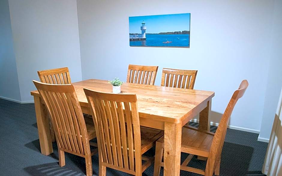 Beachside Holiday Apartments