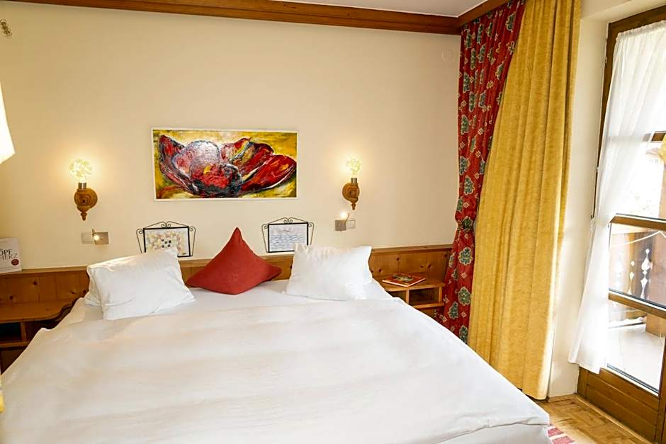 Bauernhofhotel "die Unterbergerin" - Zimmer mit Frühstück und Ferienwohnungen in Gastein mit GRATIS Thermeneintritt