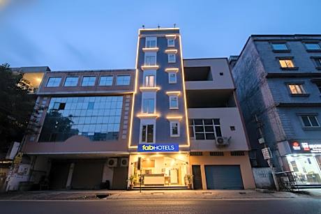 FabHotel Spring