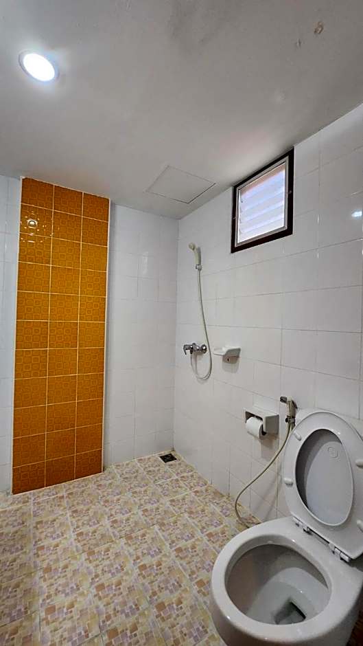 White Rose​ Hotel​ II​