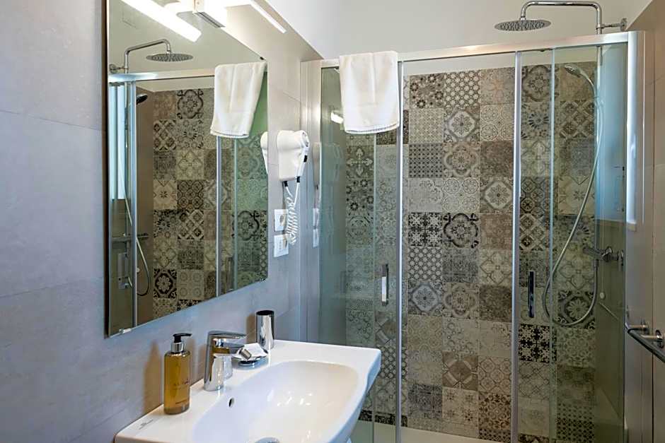Hotel Albania