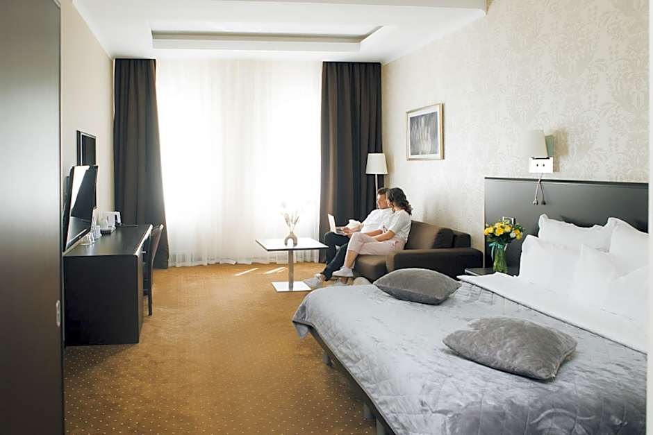 Alexandrovskiy Hotel