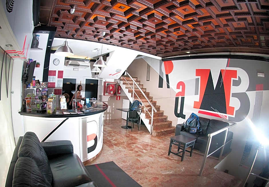 Be Ramblas Guest House