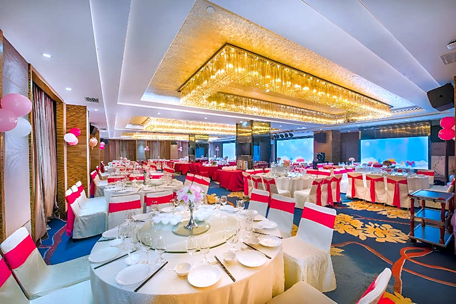 La Perle International Hotel