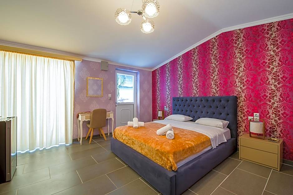 Paradice Hotel Luxury Suites