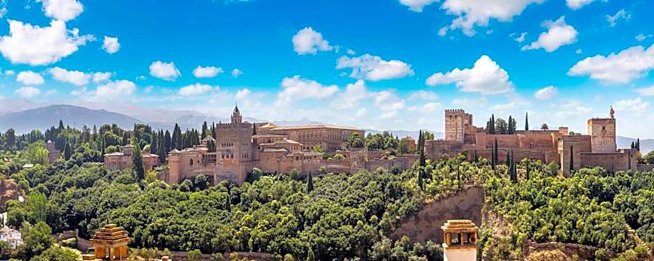 Alhambra Palace Hotel