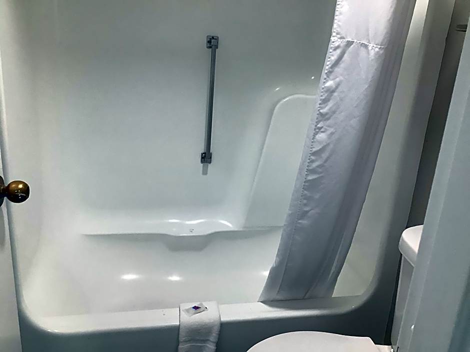 Motel 6-Memphis, TN - East