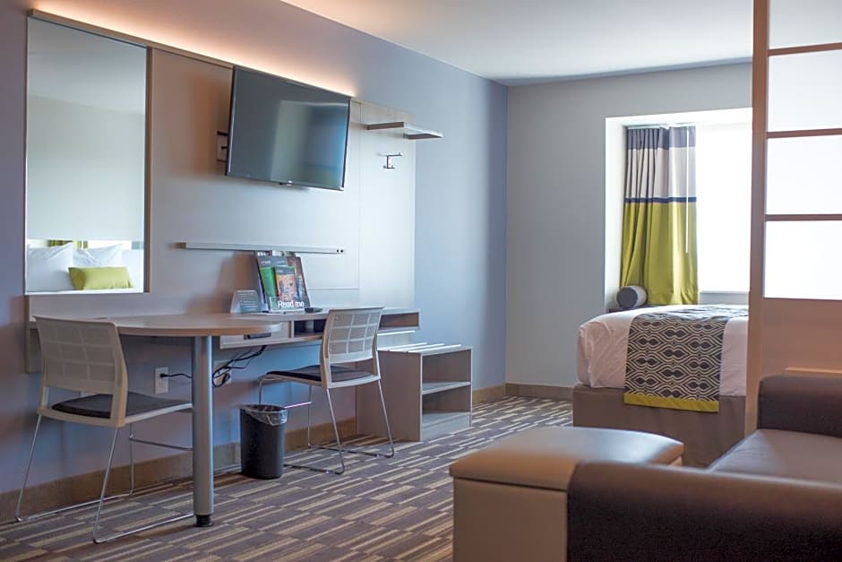 Microtel Inn & Suites by Wyndham West Fargo Near Medical Center