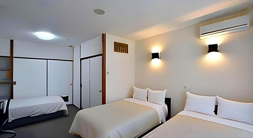 Hamakan Hotel