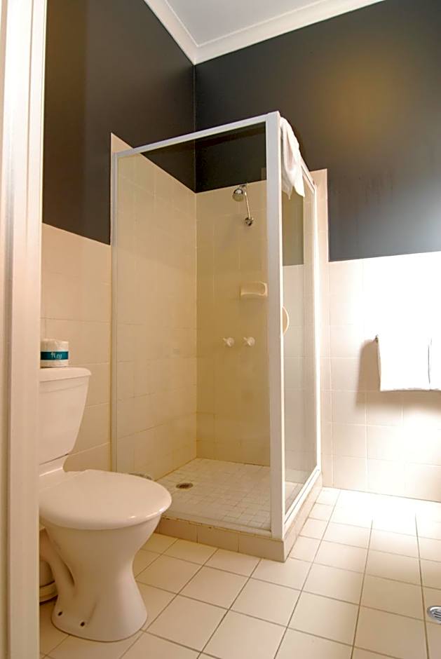 Brunswick Tower Hotel