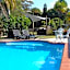 Colonial House Motel