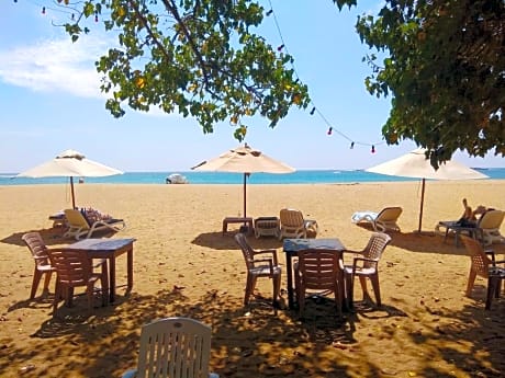 Full Moon Resort