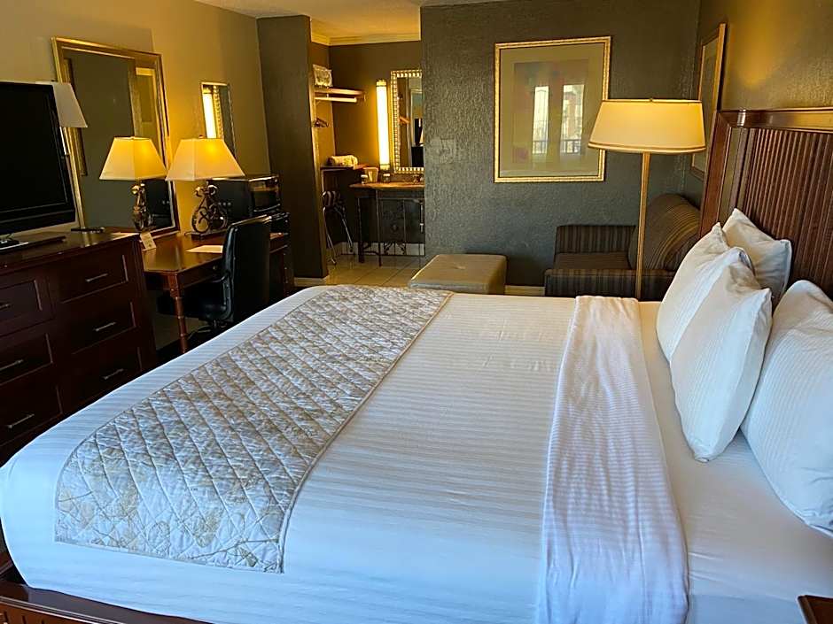 Cascades Inn
