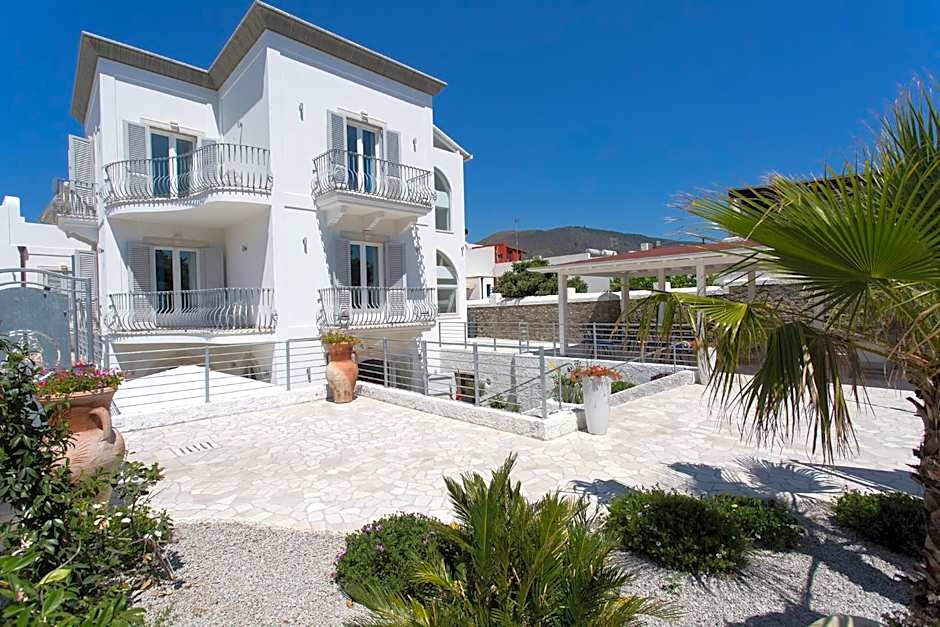 Odysseus Hotel