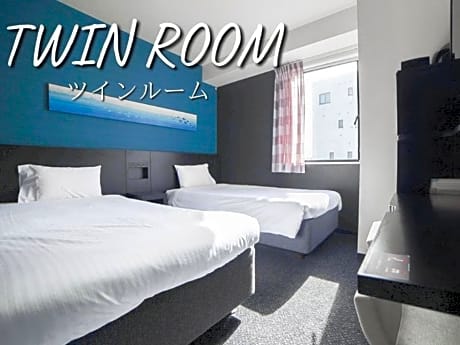 Standard Twin Room - Non-Smoking