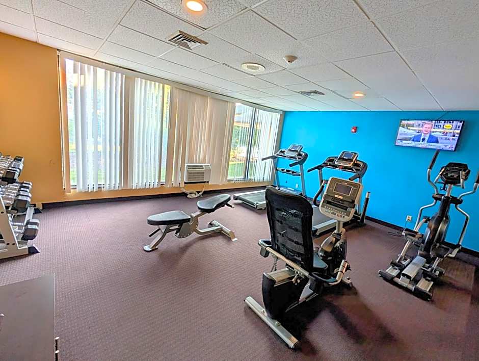 Fairmount Inn & Suites - Stroudsburg, Poconos