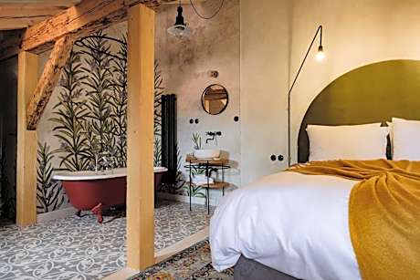 Monastery Garden Bistro & Rooms