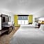 Holiday Inn Express Hotel & Suites Altoona-Des Moines By IHG