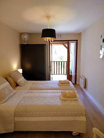 Twin Room with Private Bathroom