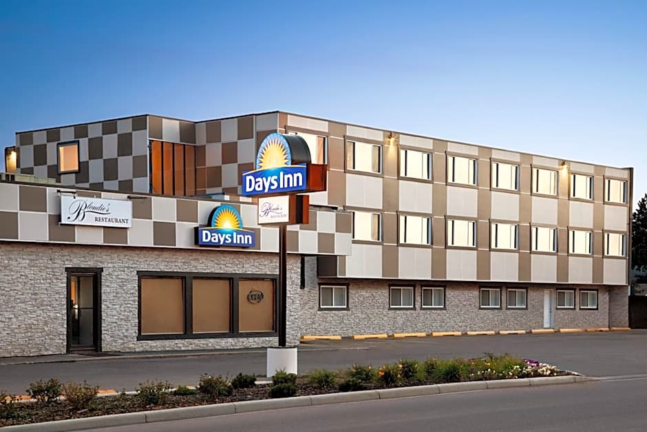Days Inn by Wyndham Sylvan Lake