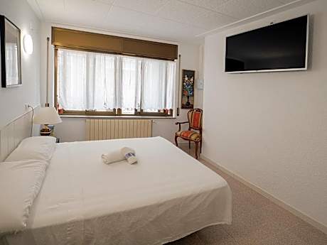 L'Hostalet GuestHouse