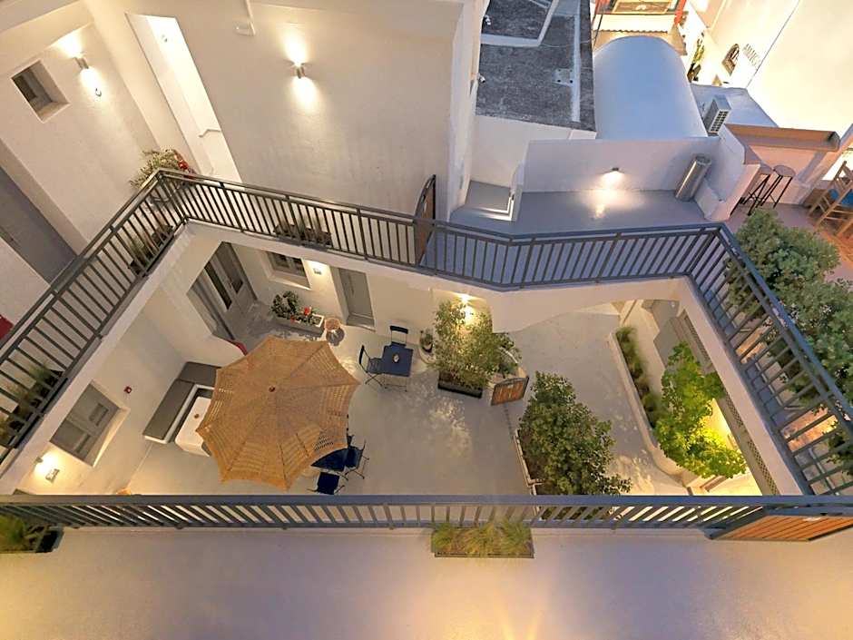 Tatakis Design Hotel, Fira